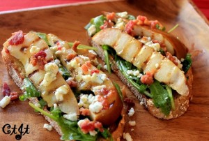 Grilled Pear & Blue Cheese Crostini with Bacon and Sigona’s Cranberry-Pear Vinaigrette_sm