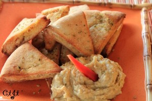 Fresh-baked Pita Chips & Hummus IMG_2127_e_sm