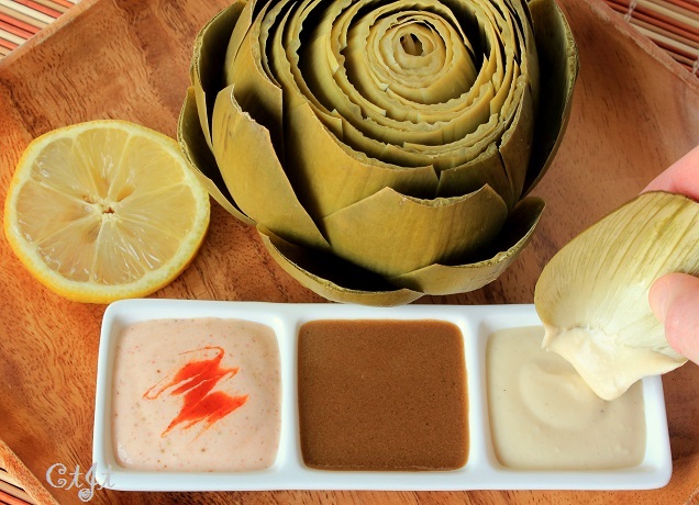 Creamy Garlic-Balsamic Dipping Sauce for Artichokes