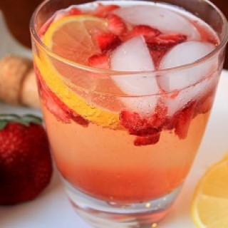 Strawberry Champagne muddle