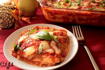 classic-lasagna-with-local-saporito-pasta-fresh-mozzarella-and-sigonas-old-world-marinara-img_1189_c_sm_360
