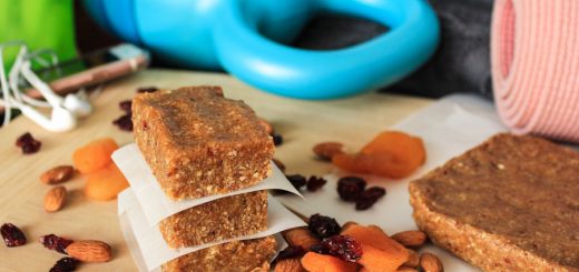 Raw Energy Bars with Medjool Dates, Almonds & Heirloom Blenheim Dried Apricots