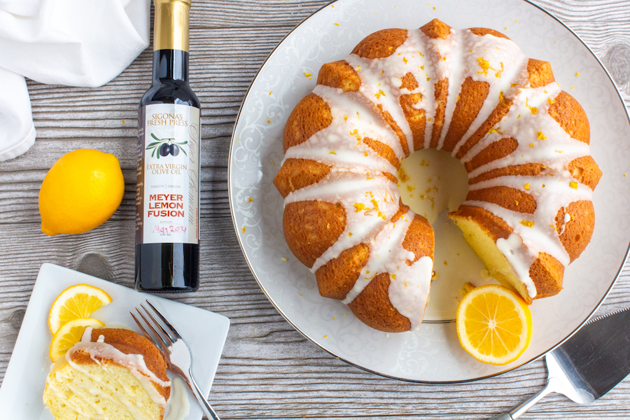 https://blog.sigonas.com/wp-content/uploads/2021/06/Meyer-Lemon-Olive-Oil-Honey-Yogurt-Tea-Cake-7709-copy.jpg